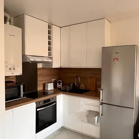 T2, 4 Pers Max, Terrasse Avec Vue Et Parking Prive, Proche Centre Et Apartment *