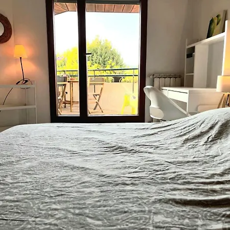 Appartamento T2, 4 Pers Max, Terrasse Avec Vue Et Parking Privé, Proche Centre Et Hyères